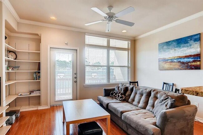 Photo - 305 E 31st St Unit 7