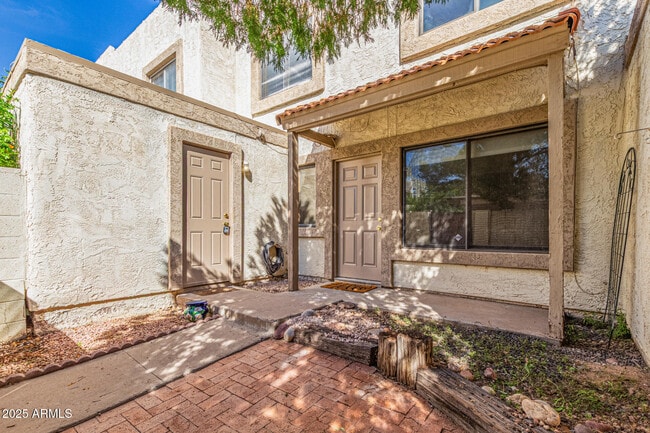 Photo - 6124 N 79th St