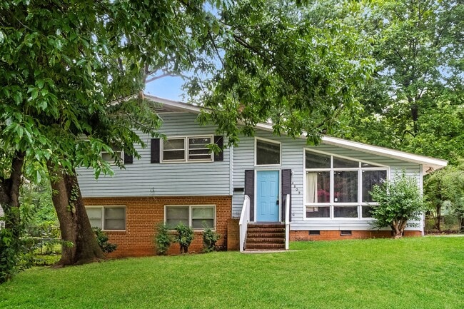 Building Photo - 4809 Thornwood Rd