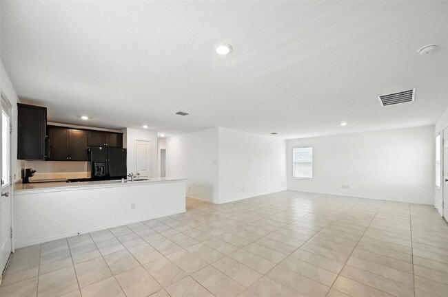 Photo - 208 Rubylace Dr