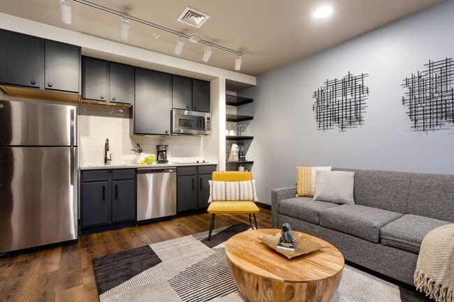 Photo - 611 Commerce St Unidad ID1267083P