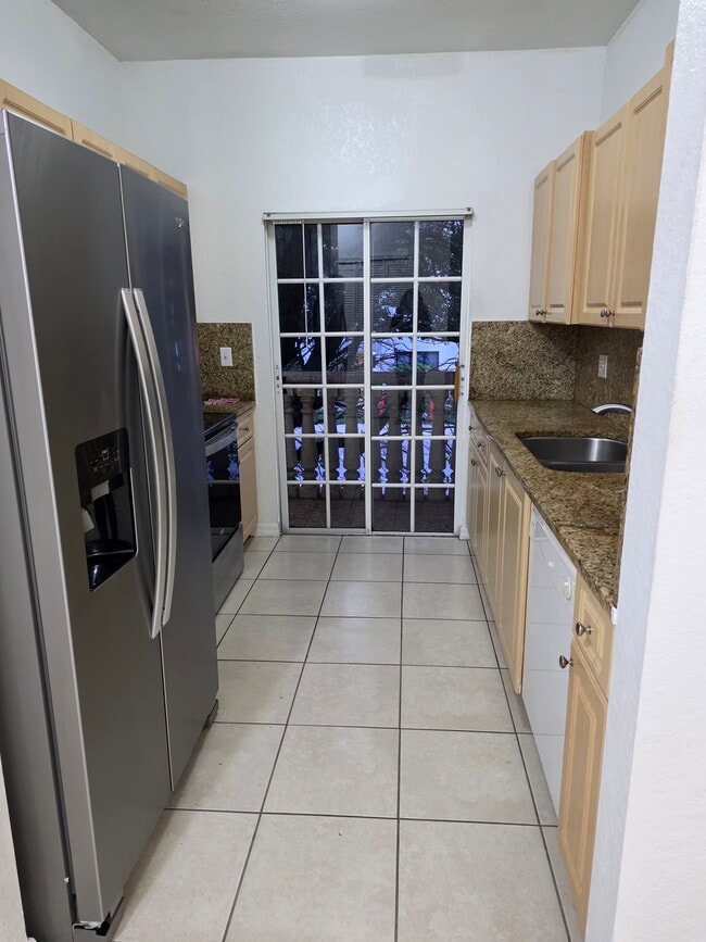 Photo - 101 E 9th St Unidad 201