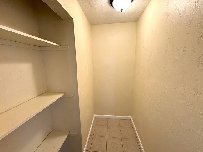 Photo - 1096 N Shore Rd Unidad 2