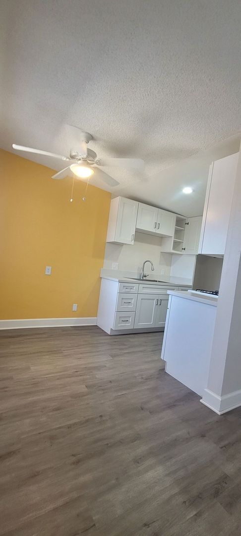 Photo - Courtyard Apartments