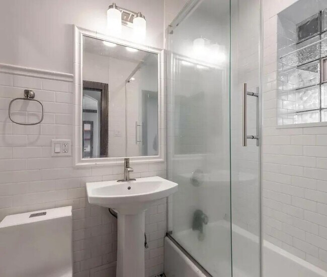 6411 N Talman Ave Unit 304