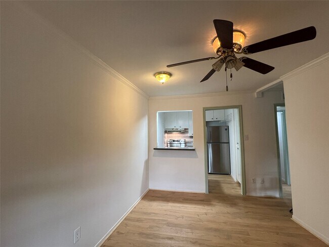 Photo - 5216 Arboles Dr Unit 9
