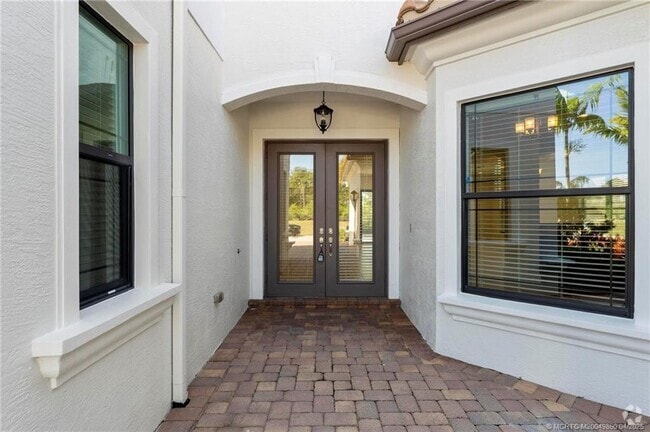 Building Photo - 255 Calmo Cir Rental