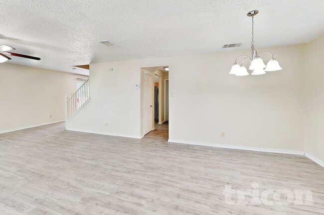 Photo - 8055 Chestnut Cedar Dr
