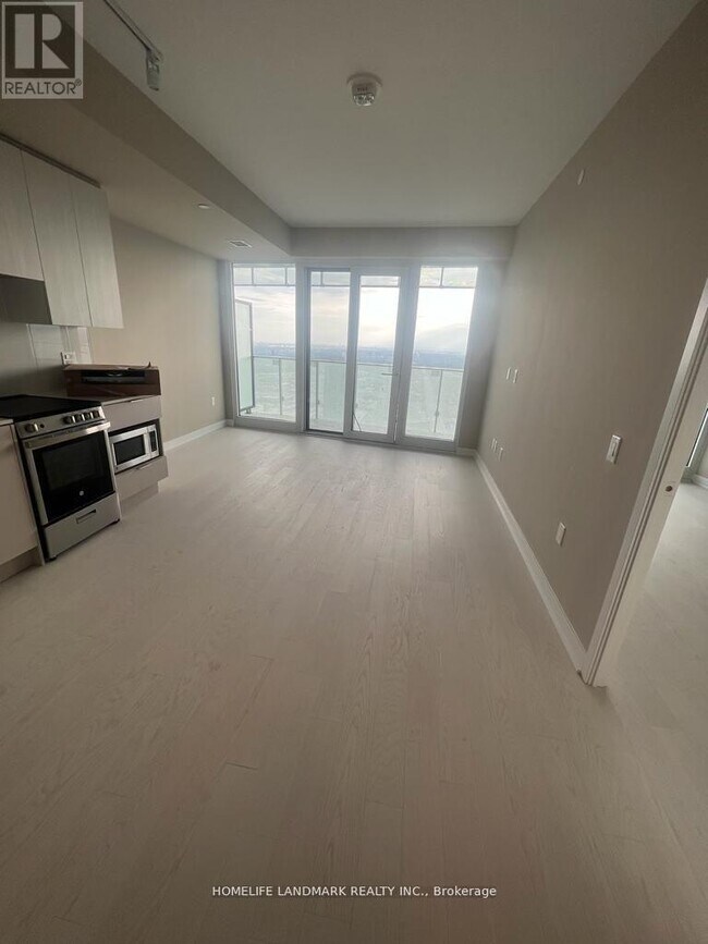 Photo - 3900 Confederation Pkwy Unit 5605