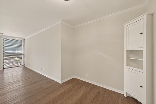 Photo - 3525 Sage Rd Unidad 1705