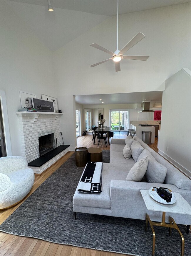 Photo - 101 Noyac Path