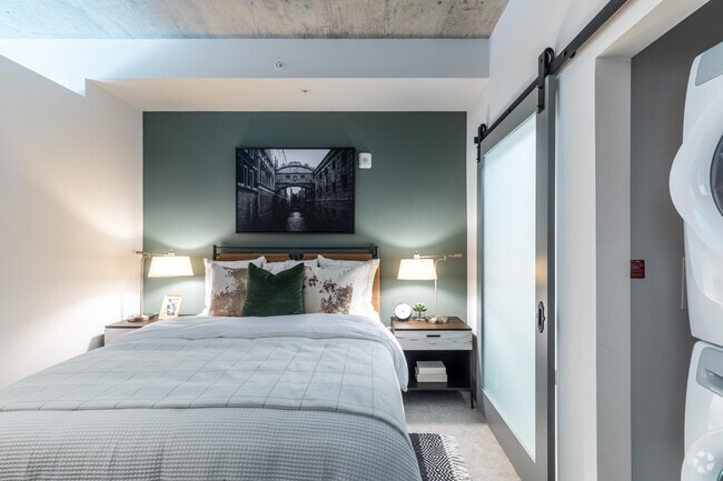Studio - 583SF