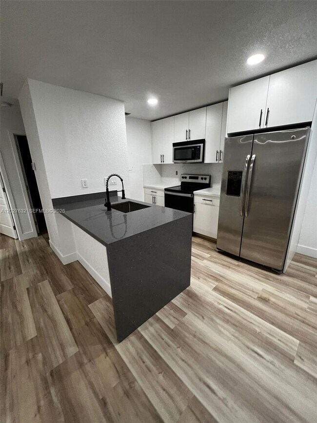 Building Photo - 15669 SW 73rd Cir Terrace Unit 4-12