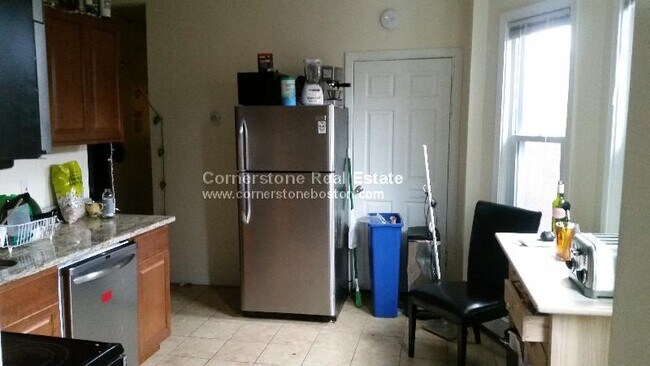 Photo - 314 Centre St Unit 3