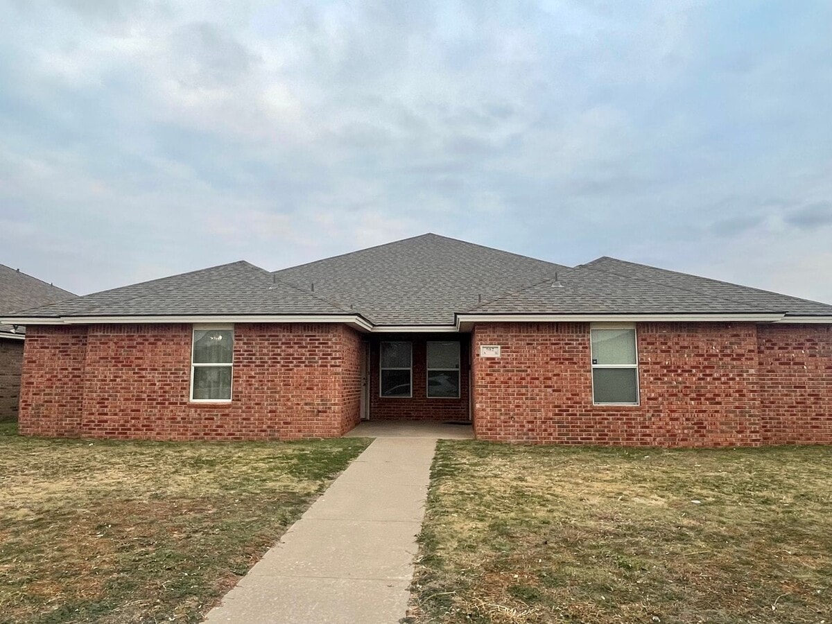 Adorable 3-Bedroom Home in Northwest Lubbock - Adorable 3-Bedroom Home in Northwest Lubbock