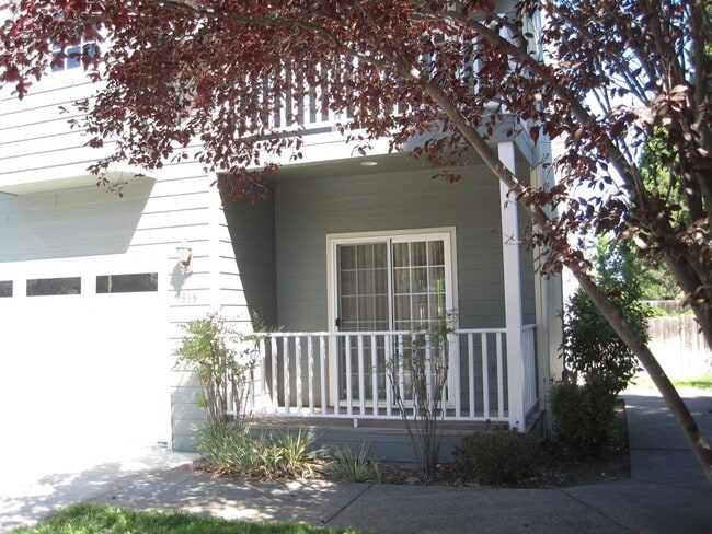 Building Photo - Beautiful Town Home for Rent