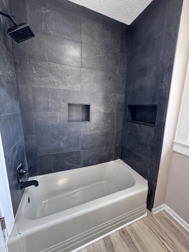 Photo - 916 E Laguna St