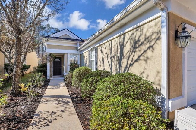 Photo - Charming 2-Bedroom, Plus Den Home with 2 Full Bathrooms in Sun City- Must See!