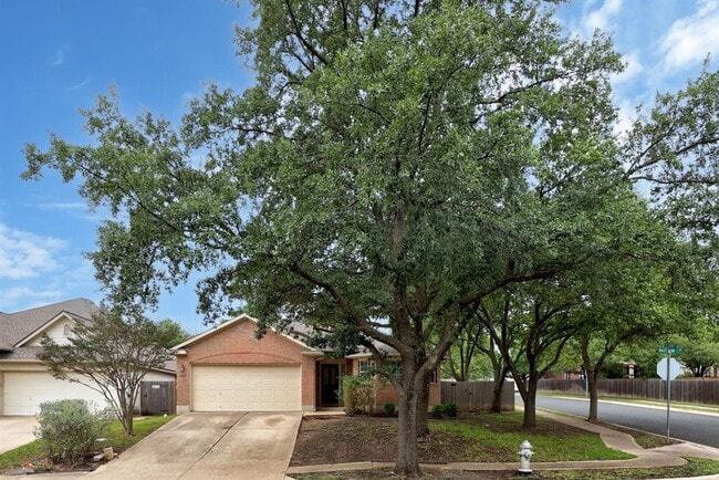 Photo - 2000 Maize Bend Dr