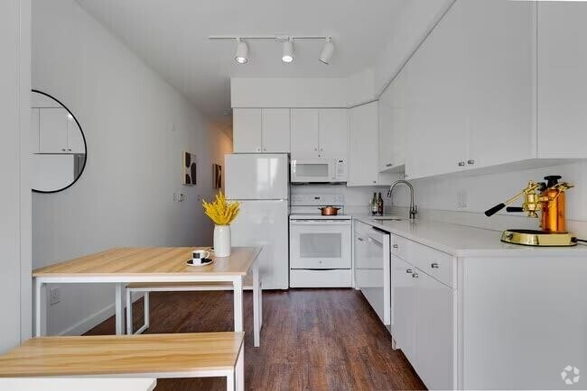 Building Photo - 253 Academy St Unit 314 Rental