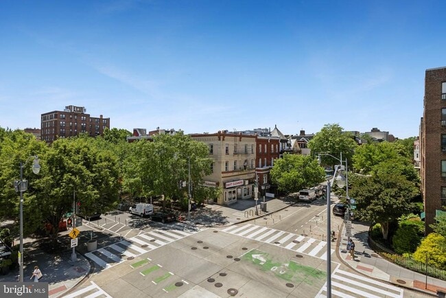 Photo - 1641 R St NW Unidad 302