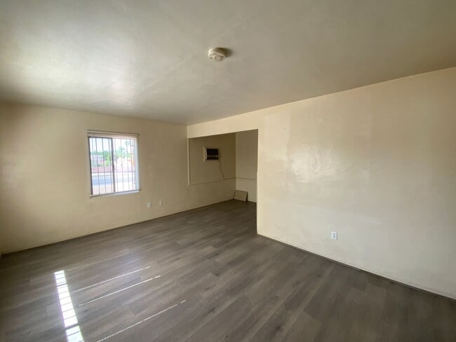 Photo - 2 Bedroom Single Story Home Available Near...