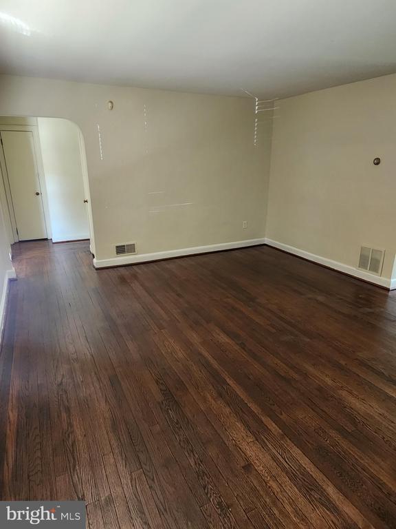 Building Photo - 7465 Oakland Mills Rd