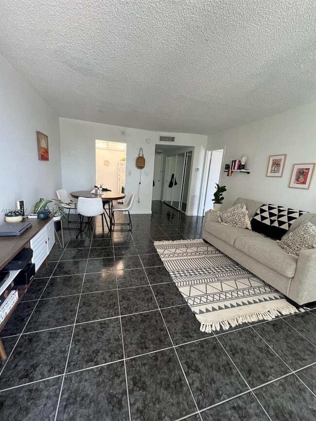 Building Photo - 2350 NE 135th St Unit 208