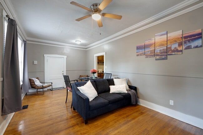 Photo - 1534 N Parkway Unidad 1