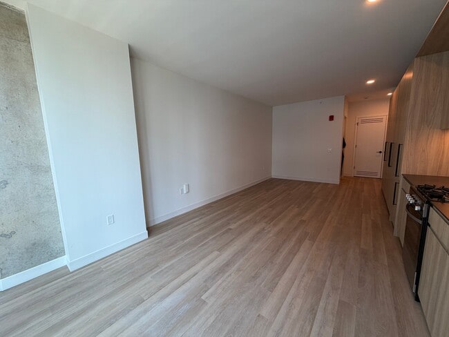 Photo - 221 N Ada St