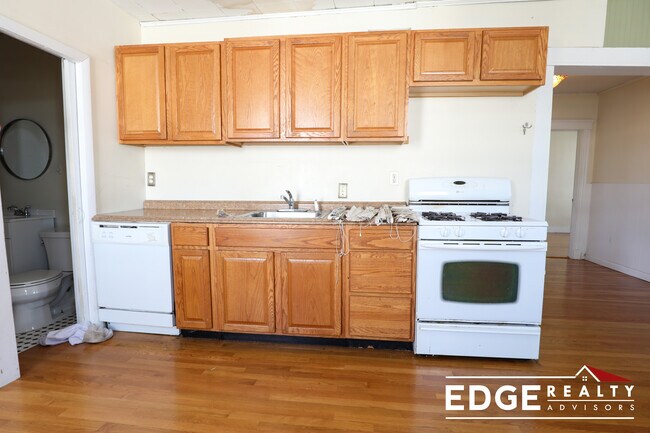 Photo - 55 Leicester St