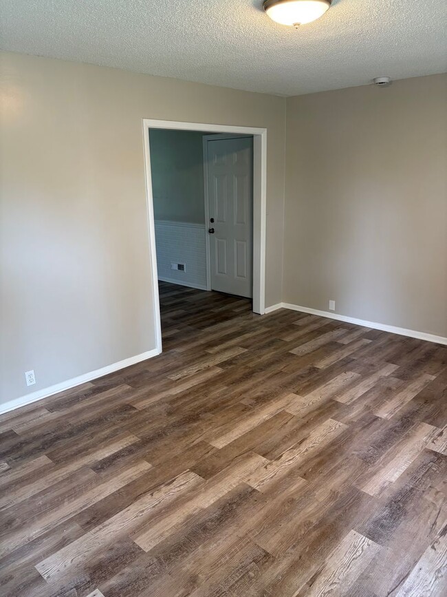 Photo - Large 3 bedroom house available
