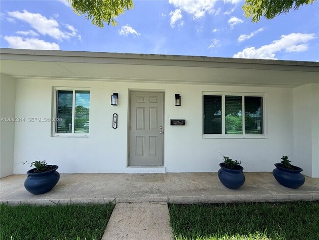 Photo - 5101 SW 127th Pl