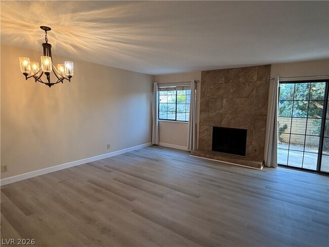 Photo - 3267 Dawnflower St