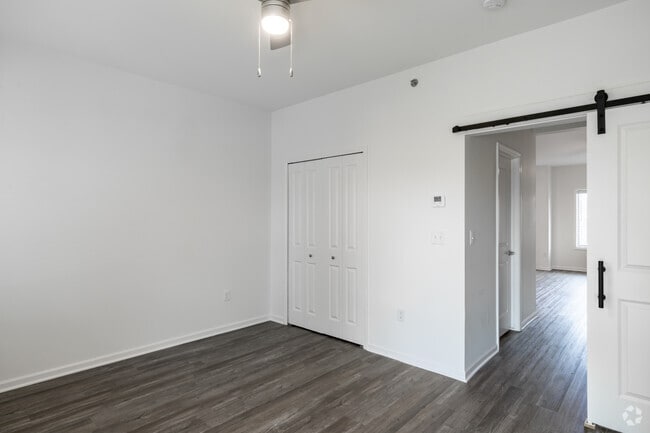 1BR, 1BA - 600SF - Bedroom - The Alexandrine