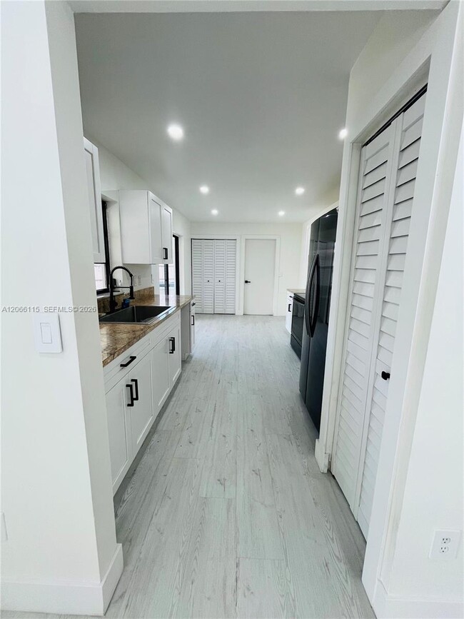 Photo - 1707 S Curlew Ln