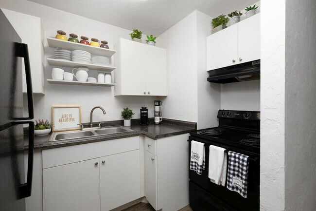 Photo - Bel Air/Village West