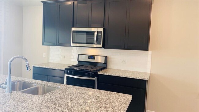 Photo - 14409 Castleford Dr