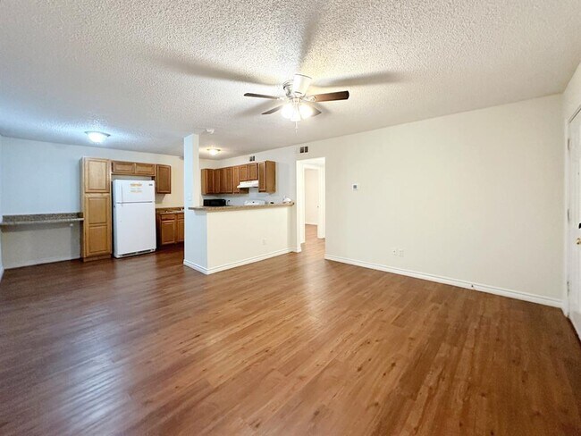 Photo - 20115 San Marcos Hwy Unidad 2B