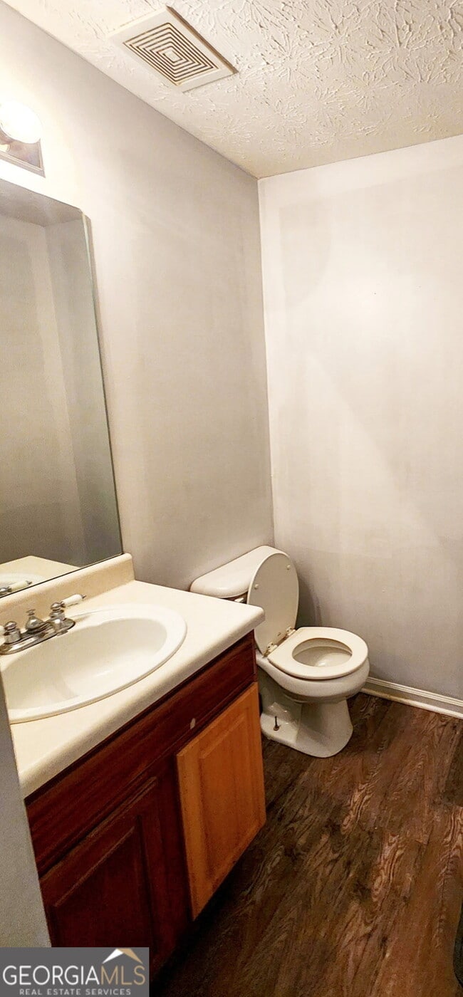 Photo - 144 Blake Ave