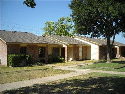 Photo - 105 Northgate Cir