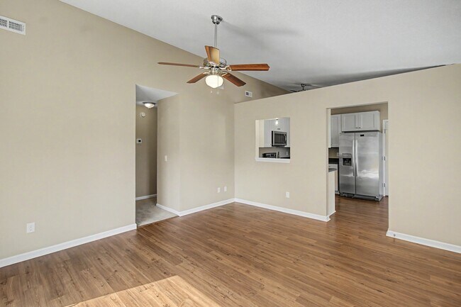 Photo - 1384 Forest Lake Dr