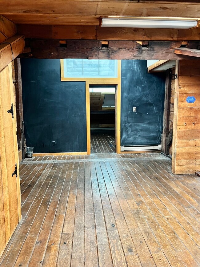 Photo - 7 Court St Unidad 320