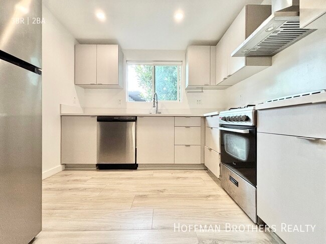 Photo - 1570 Yosemite Dr Unit 4