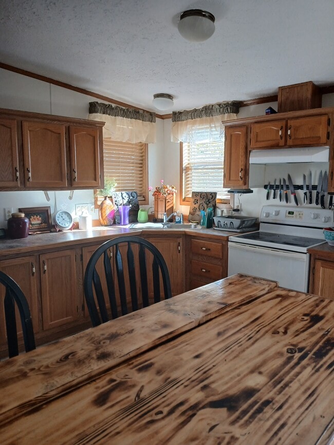 Photo - 6309 Highland St