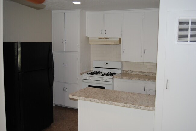 La Marque 6 Unit