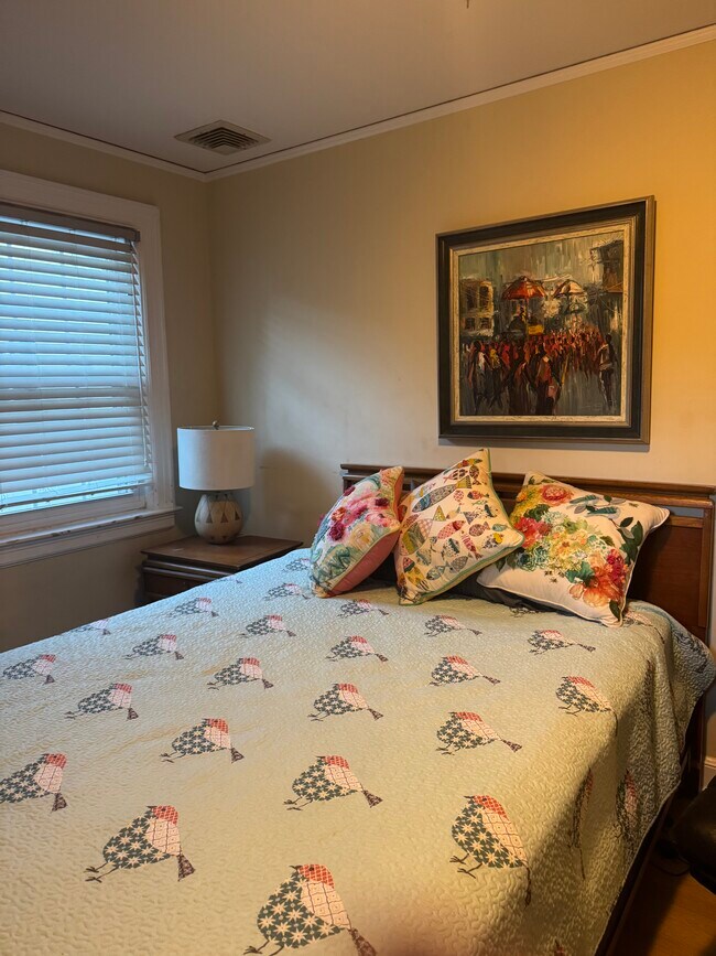 388 Hall Ct