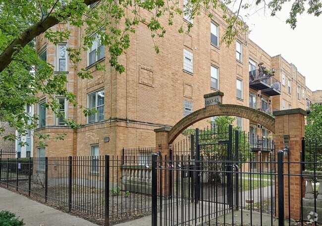 Building Photo - 1633 W Farwell Ave Unit NB Rental