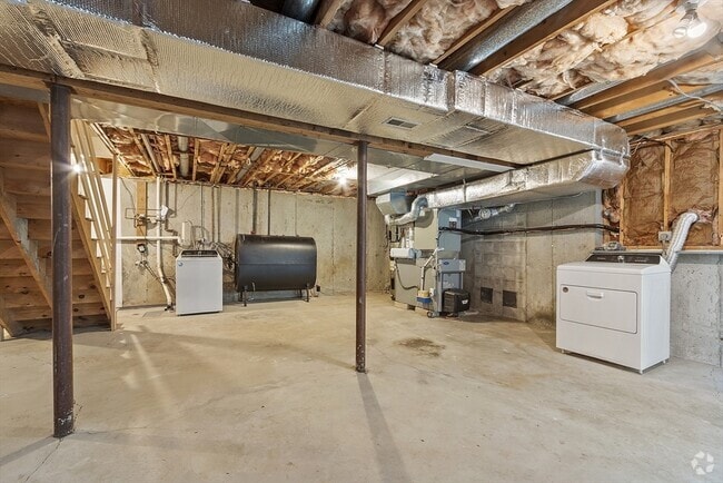Building Photo - 34 Hall Rd Unit 2 Rental