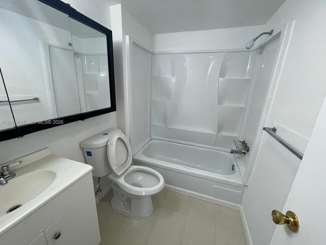 Photo - 2530 Pierce St Unit 106